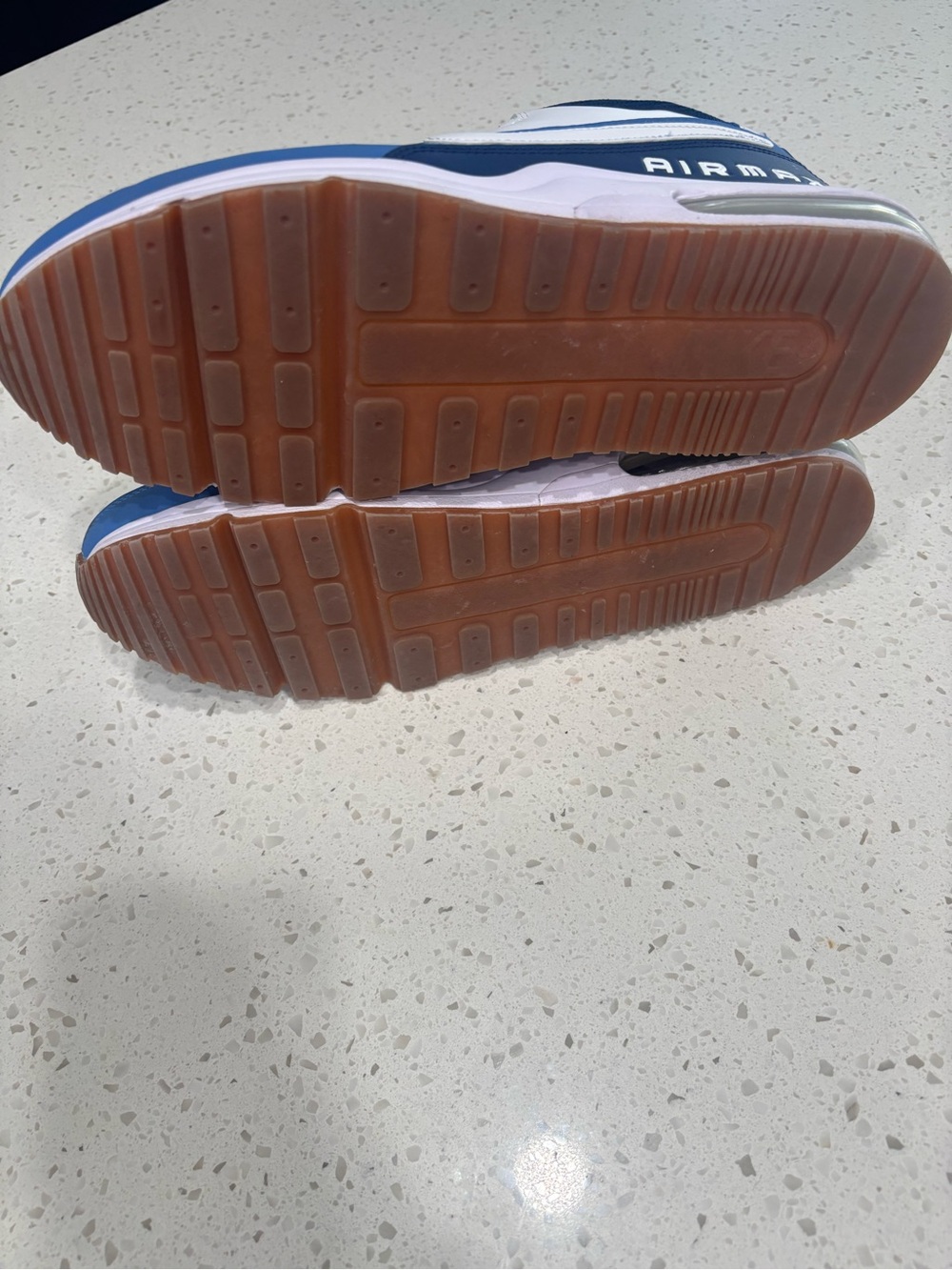 Nike Men’s White and Blue Air Max LTD Sneakers. Size 12 sneaker. - Picture 4 of 5